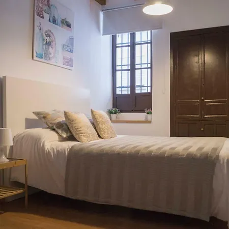 Alhambra Sonder Apartments Apartment