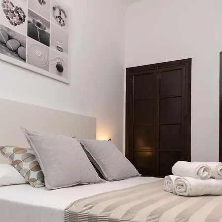 Alhambra Sonder Apartments *