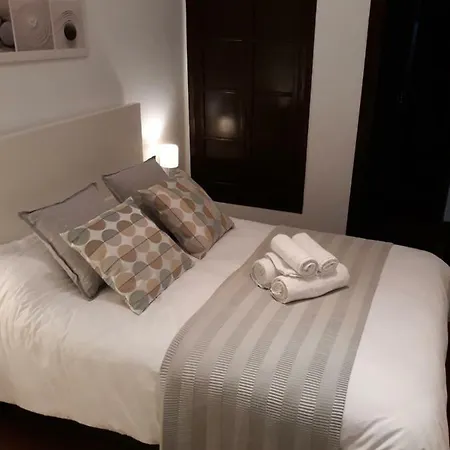 Alhambra Sonder Apartments Apartment