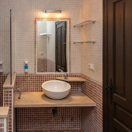 Alhambra Sonder Apartments *